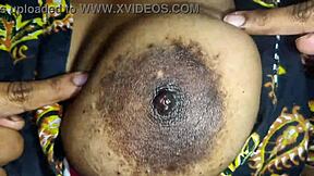 Tamil beauty flaunts sexy boobs with raw intensity