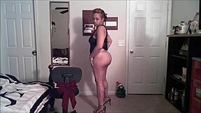 Amateur black beauty's self-pleasure showcase