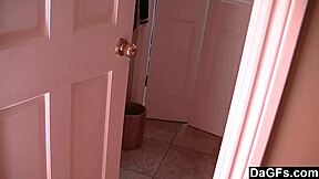 Amateur couple has sex in the bathroom with oral and hardcore sex