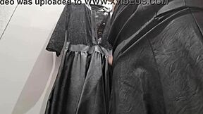 Amateur housewife flashes her big ass in leather dress
