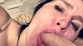 Submissive wife loves giving blowjobs to big cocks