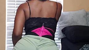 Naejae’s solo performance with twerking and pole grinding