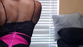 Naejae’s solo performance with twerking and pole grinding