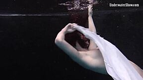 Andrejka's amazing underwater stunts