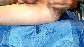 Solo legs spread sex scene with a homemade video quality