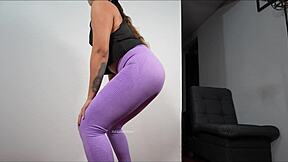 Step-sister with a great ass having a hot anal scene