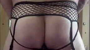 Enjoying anal sex as a bisexual crossdresser with a machine help