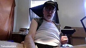 Big dick Thomas Odea in gay porn video