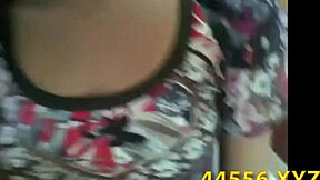 Young beauty gives a great blowjob in homemade porn video