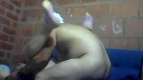 Lapaisa10's sexy webcam show at hip hop beat