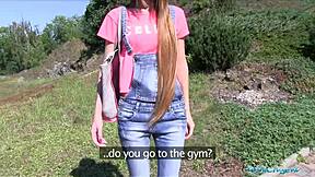 Amateur long haired beauty gets fucked outside for a good tip