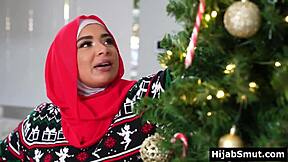 Arab cutie gives her virginity as a Christmas present
