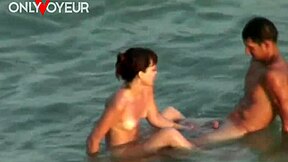 Hot beach scene with amateur couple and wet pussy action