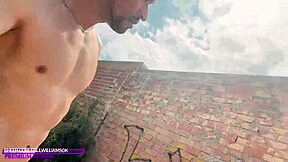 Hot Day Turns Spanish Bodybuilder Naked on Street