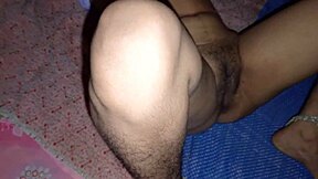 Shaved pussy bhabhi's deepthroat and squirting scene in HD