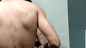 Muscular hunk gets his ass fucked in the gym