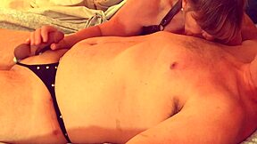 A woman gives a blowjob like the good old times
