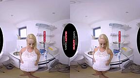 Bambi Bella’s rough VR experience with Realitylovers
