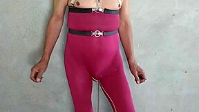 Beautiful and feminine, I crave naked strolls and anal sex