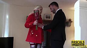 Chubby girl in stockings gets fingered and dominates while being fucked