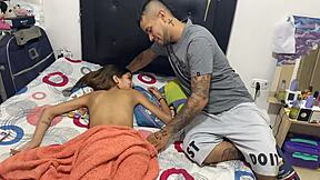 mi hermanastra begs for massage but i touch her virgin vagina