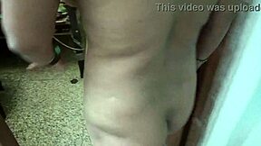 Kolkata housewife's sensual nude photos and erotic blowjob