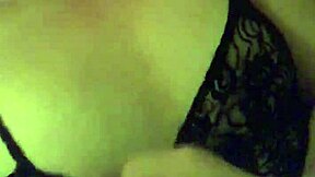 Pretty face and hard cock: Stephanie Clover, the transgender beauty masturbates