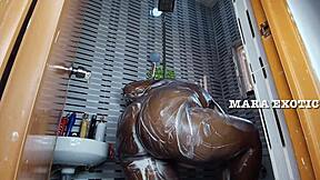 Black beauty Mara and her man in a hot shower scene
