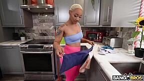Thick ass Daphne’s curves excite Jovan for more