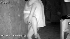 Madrasta secretamente fuda com seu enteado no beco