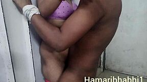 Indian woman's spicy Video goes Viral Online!!!