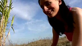 Skinny outdoors bang with a hot amateur chick