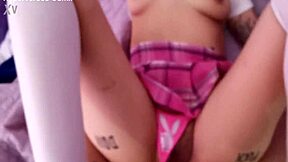 La tanguita en un ladito es suficiente para satisfacer a una mujer