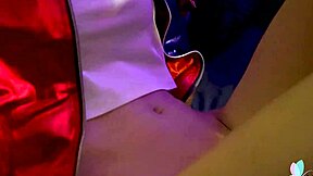 A Taiwanese couple, Honey Li Zhiyan, has deep sex with boyfriend