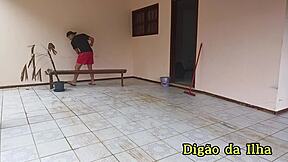 who's hotter among these latina friends banging a guy?