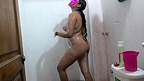 I’m just an 18-year-old horny slut cooling off in the tub with a tight body