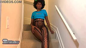 Wow! Sloppy wet staircase blowjob from a wild hippie Baltimore girl - unreal!