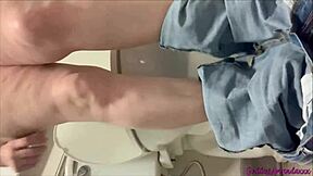 giving you my steamy pee from this curvy frame