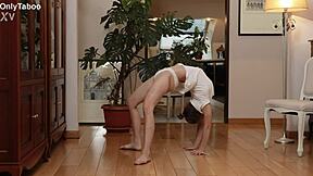 Cute Nicole Murkovski LOVES NAKED STRETCHING! Wanna See Her Tight Body?
