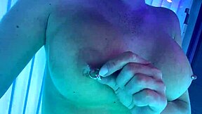 Masturbate with Me in Hot Solarium Tanning Bed Big Tits Play