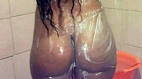 Sexy little vixen films herself bathing, met on now69 com