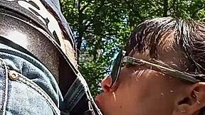 Real Outdoor Deepthroat Blowjob Caught Behind the Scenes