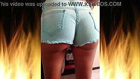 Skinny brunette flaunts hot ass! 😍