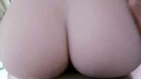 i love how my curvy latina wife rides me