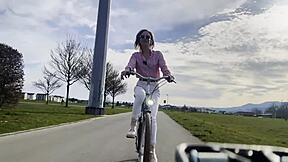 miss daisy diamond ON WHEELS for a wild bike vlog adventure