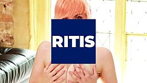 omg, this hot british teen redhead gives the best handjob ever! 😍