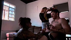 bastidores da gravação with carmona sucking while playing video games