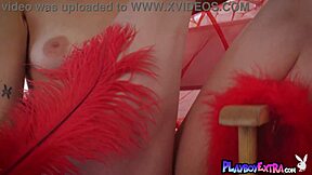 Skinny Redhead Teen Shows Flexible Moves