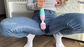 stepmom squirts hard in tight wet leggings during homemade fingering session