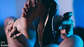 Gorgeous Marilou returns for evol feet session with foot worship and intense masturbation alongside the queen